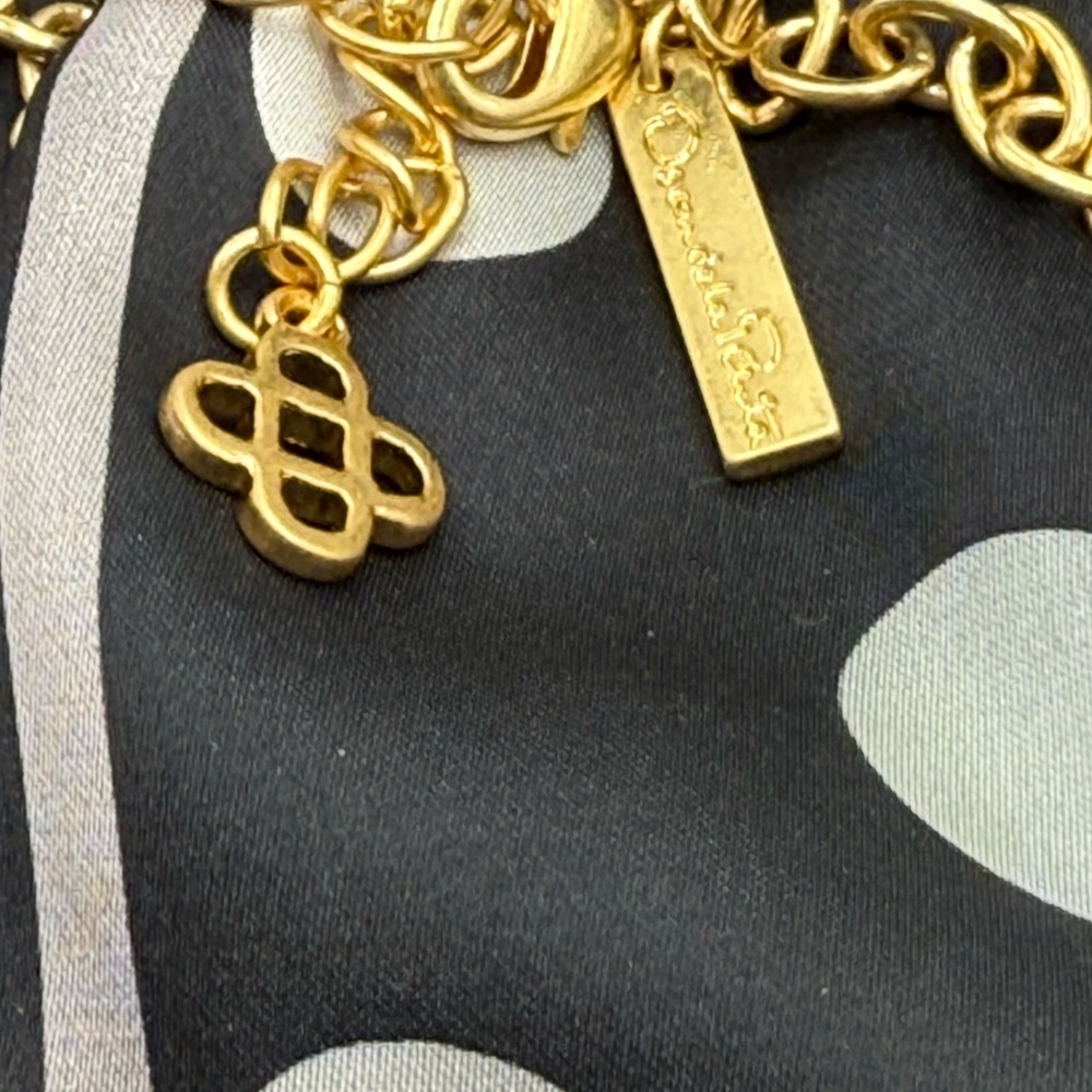 Oscar De La Renta Pearl Necklace - Picture 6 of 8